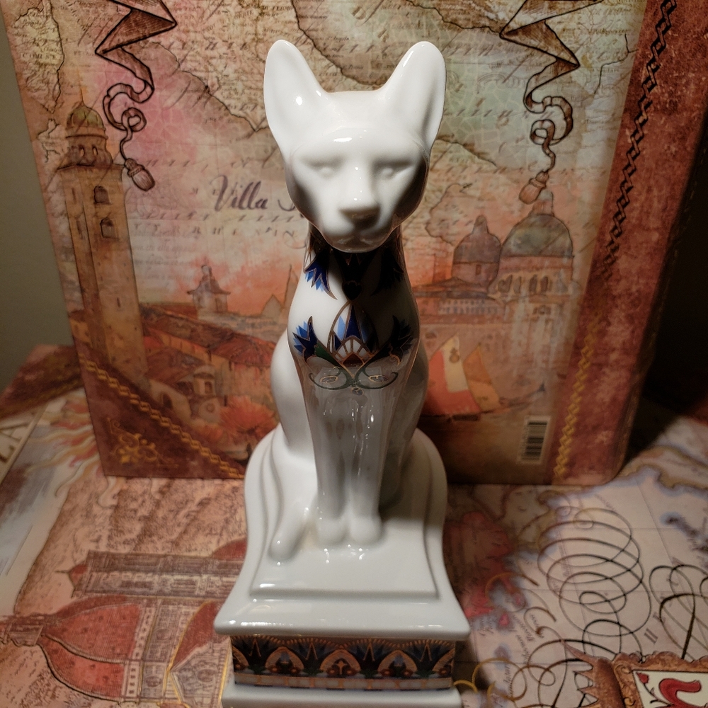 Treasures of the Pharoahs porcelain.